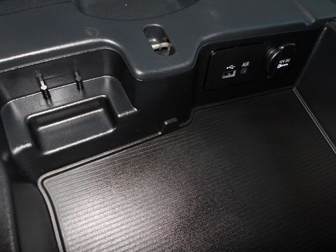 Used 2015 RAM 2500 Big Horn image 26