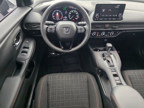 Used 2024 Honda HR-V Sport image 12