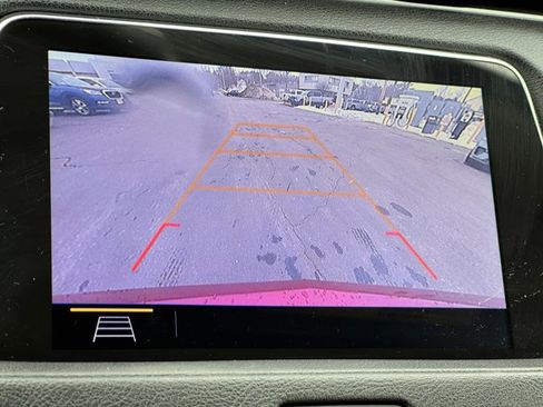 Used 2019 Cadillac XT4 Luxury w/ Cold Weather Package image 24