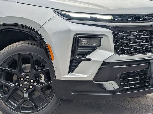 New 2026 Chevrolet Traverse RS image 3