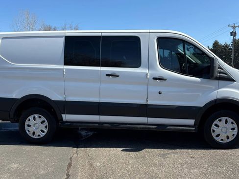 Used 2015 Ford Transit 250 130 Low Roof w/ Exterior Upgrade Package RWD image 11