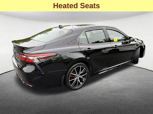 Used 2023 Toyota Camry SE w/ Cold Weather Package FWD image 12