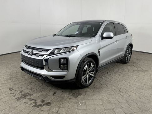 Used 2021 Mitsubishi Outlander Sport ES image 3