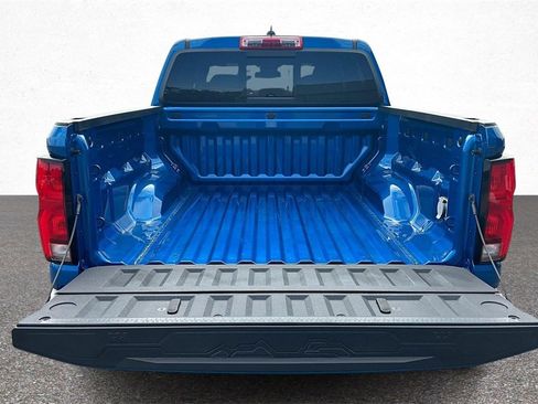 Used 2024 Chevrolet Colorado LT w/ LT Convenience Package III image 8