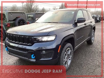 New 2024 Jeep Grand Cherokee Trailhawk w/ Advanced Protech Group II