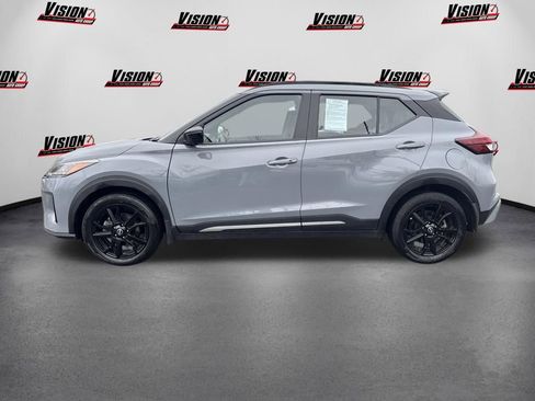 Used 2024 Nissan Kicks SR w/ SR Premium Package FWD image 8