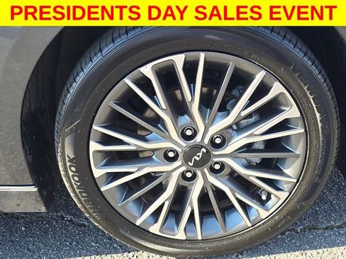 Used 2024 Kia Forte GT-Line image 19