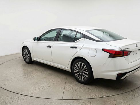 Used 2025 Nissan Altima 2.5 SV image 6