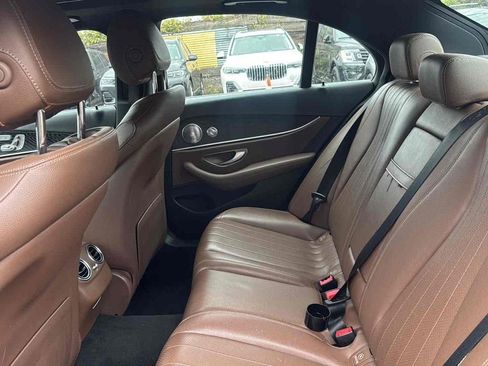 Used 2018 Mercedes-Benz E 300 4MATIC w/ Premium 2 Package image 26
