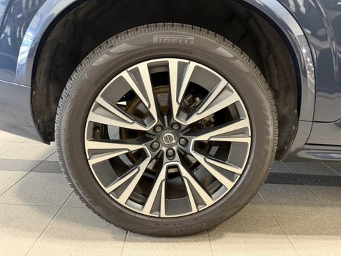 Used 2021 Volvo XC90 T6 Momentum w/ Advanced Package AWD/4WD image 10