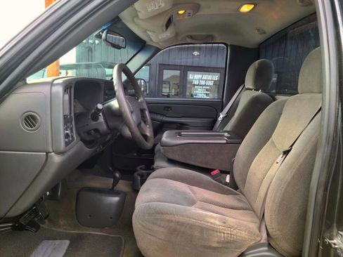 Used 2004 Chevrolet Silverado 1500 4x4 Regular Cab image 13