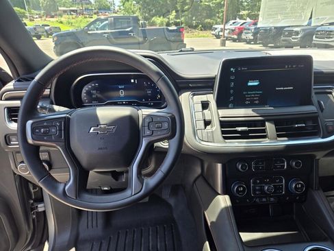 Used 2023 Chevrolet Tahoe RST RWD image 10