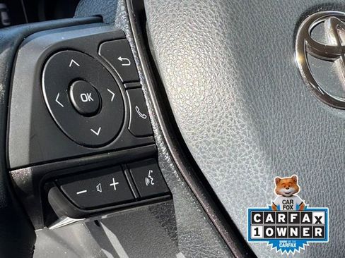 Used 2021 Toyota Camry SE image 31