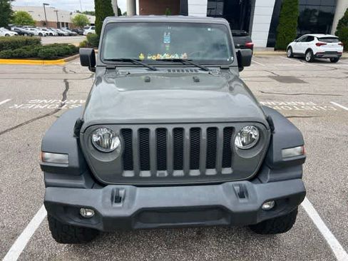 Used 2020 Jeep Wrangler Sport AWD/4WD image 2
