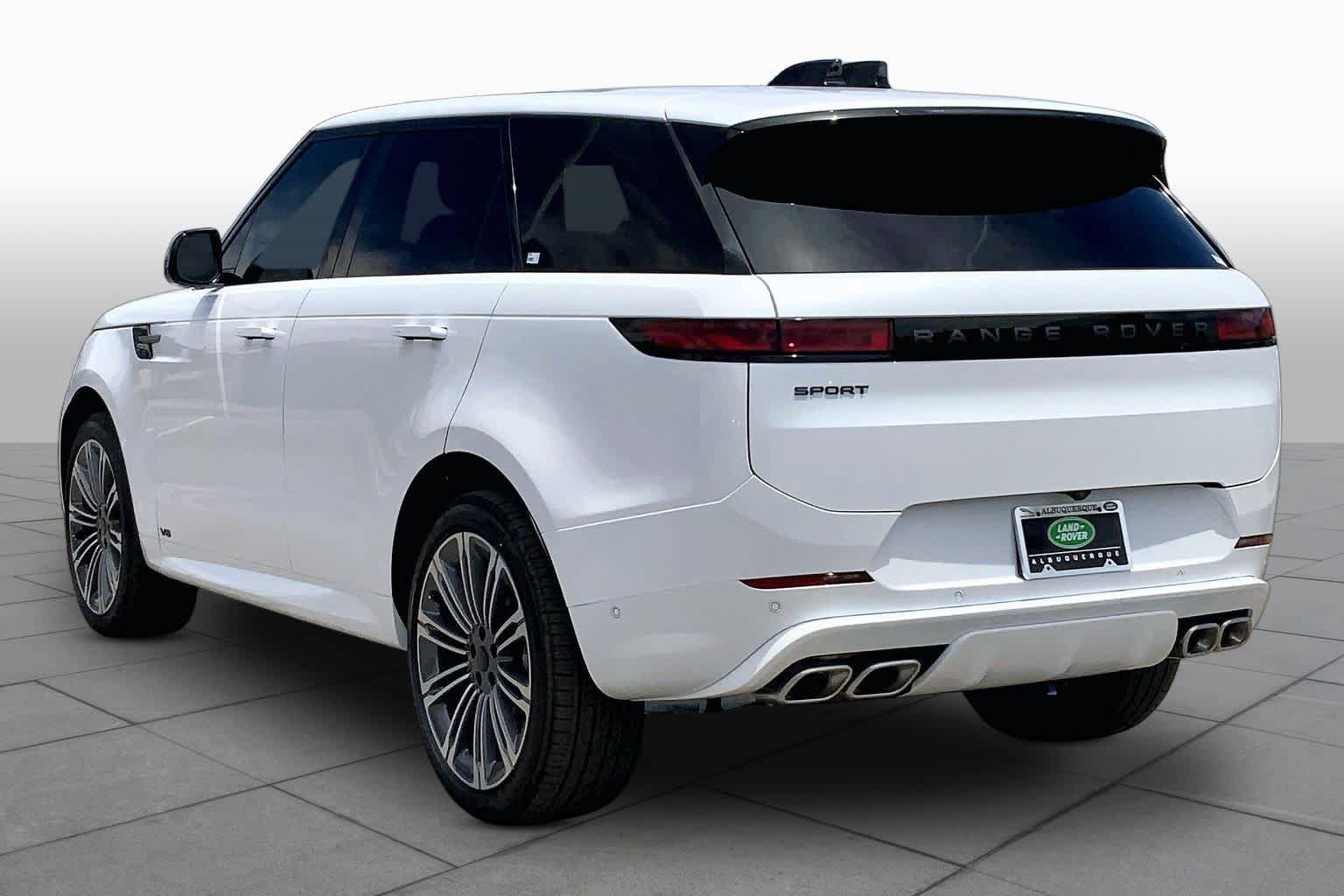 New 2026 Land Rover Range Rover Sport Dynamic SE AWD/4WD image 12