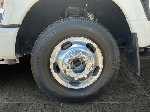 Certified 2024 Ford F350 Platinum AWD/4WD image 14