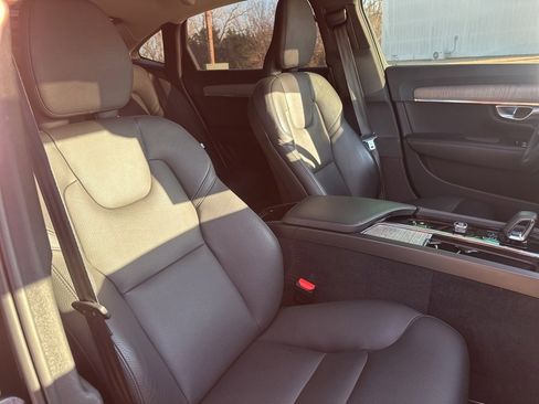 Used 2024 Volvo S90 B6 Plus image 41