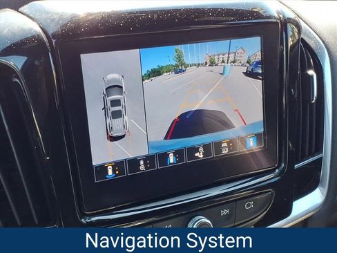 Certified 2022 Chevrolet Traverse High Country w/ LPO, Floor Liner Package FWD image 2