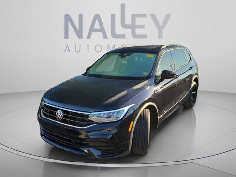 Used 2023 Volkswagen Tiguan SE R-Line FWD image 9