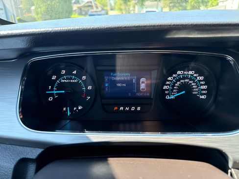 Used 2015 Ford Taurus SEL AWD/4WD image 18