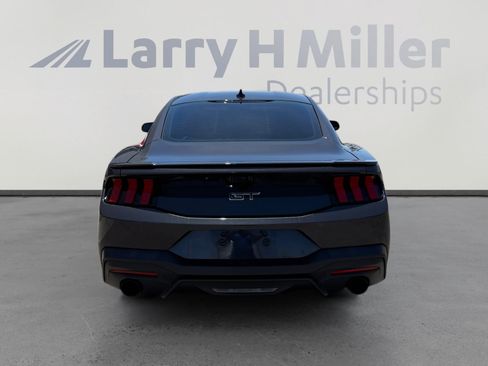 Used 2024 Ford Mustang GT RWD image 4