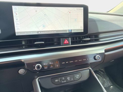 New 2026 Kia Carnival SX FWD image 21