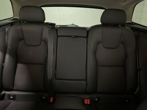 Used 2025 Volvo XC60 B5 Plus image 74