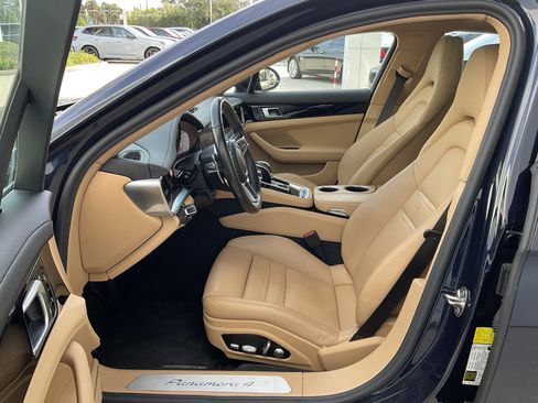Used 2019 Porsche Panamera 4 image 10