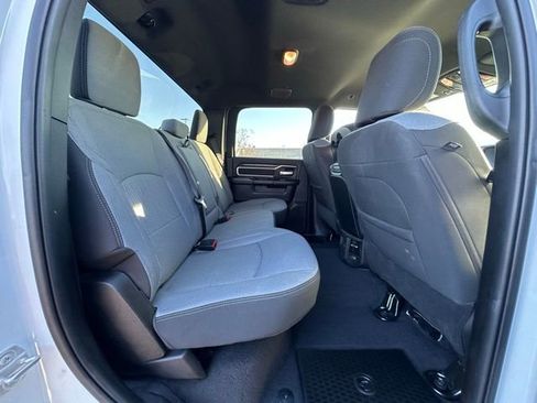 Used 2024 RAM 2500 Big Horn w/ Bed Utility Group image 32