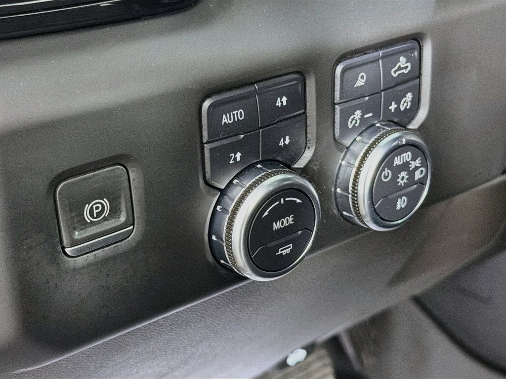 Used 2022 GMC Sierra 1500 AT4 w/ AT4 Premium Package AWD/4WD image 10