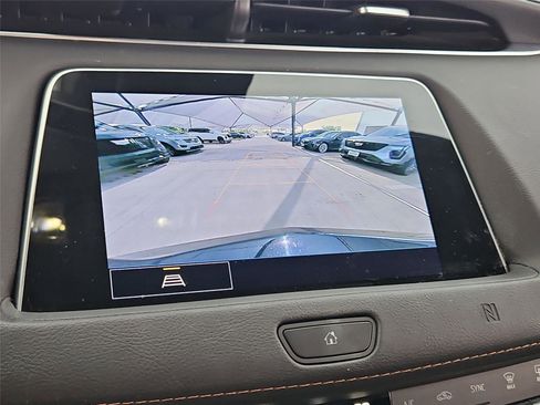 Used 2021 Cadillac XT4 Sport AWD/4WD image 9