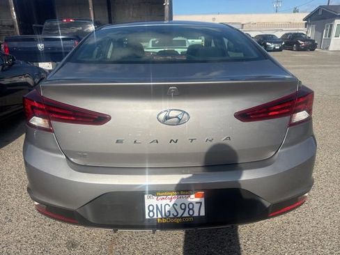 Used 2020 Hyundai Elantra SE w/ Cargo Package (C1) image 6
