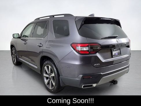 Used 2025 Honda Pilot Elite image 5