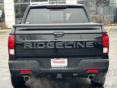Used 2025 Honda Ridgeline Black Edition image 7