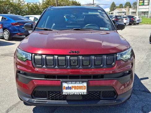Used 2022 Jeep Compass Latitude w/ Convenience Group AWD/4WD image 2
