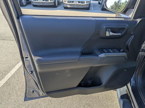 Used 2022 Toyota Tacoma TRD Pro image 15