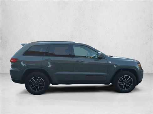 Used 2020 Jeep Grand Cherokee Trailhawk image 4