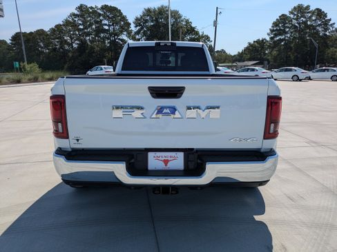 New 2025 RAM 3500 Tradesman AWD/4WD image 6