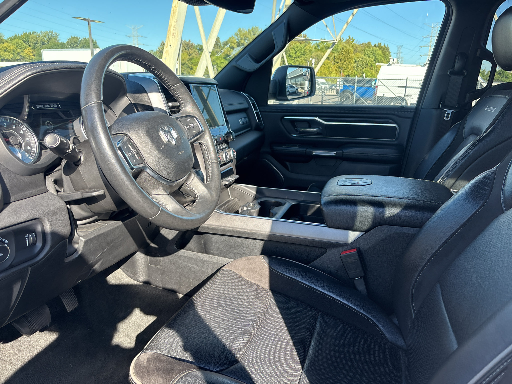 Used 2024 RAM 1500 Laramie RWD image 12