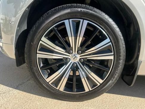 Used 2023 Volvo XC60 B5 Plus w/ Protection Package Premier image 2