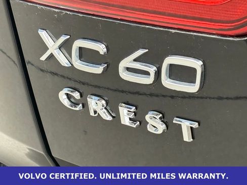Certified 2025 Volvo XC60 B5 Core AWD/4WD image 12