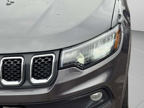 Used 2024 Jeep Compass Latitude w/ Altitude Special Edition image 9