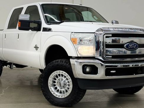 Used 2016 Ford F250 Lariat w/ Lariat Ultimate Package AWD/4WD image 1