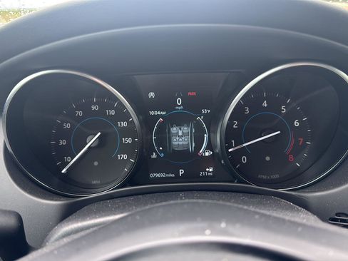 Used 2019 Jaguar XE Premium AWD/4WD image 15