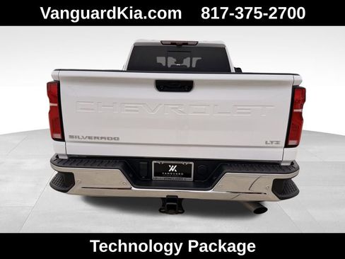 Used 2025 Chevrolet Silverado 2500 LTZ w/ LTZ Premium Package image 3