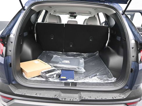 New 2026 Hyundai Tucson SE image 13