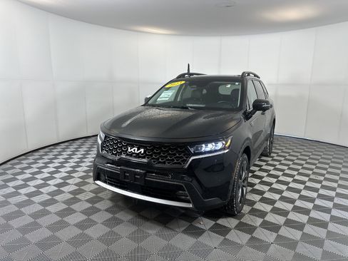 Certified 2023 Kia Sorento SX Prestige image 2