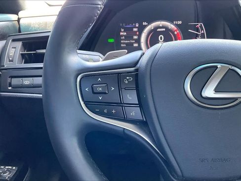 Used 2025 Lexus ES 300h w/ Premium Package image 22