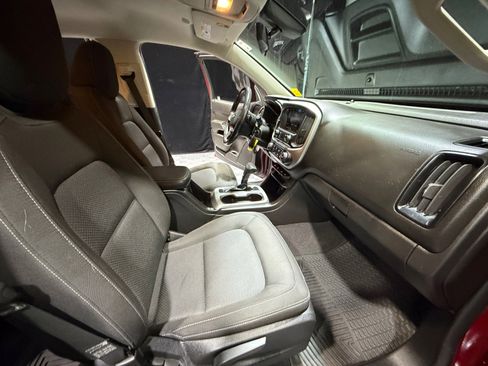 Used 2019 Chevrolet Colorado LT w/ LT Convenience Package image 19