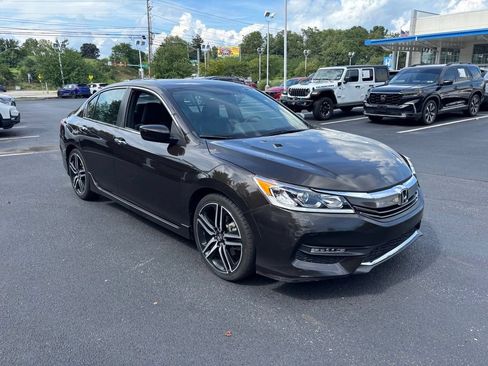 Used 2016 Honda Accord Sport image 1